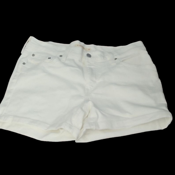 Levi's Pants - Levi's Mid Length Women's White Shorts